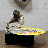 Виниловый проигрыватель +Bluetooth колонка, 33/45 об. в мин., ретро стиль