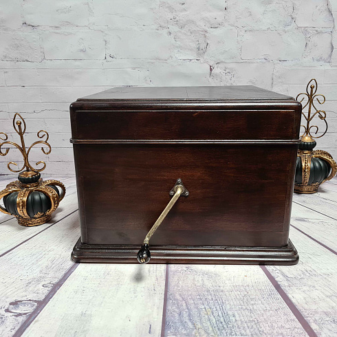 Граммофон кабинетный, настольный «Victrola» VV1-80 Victor 