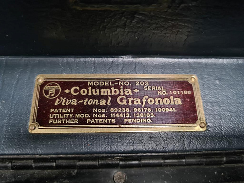 Патефон «Columbia Viva-tonal Grafonola» №203, Англия, 1930-е годы
