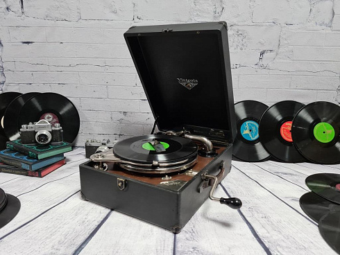 Патефон «Victrola», "Victor", USA, 1930-е годы