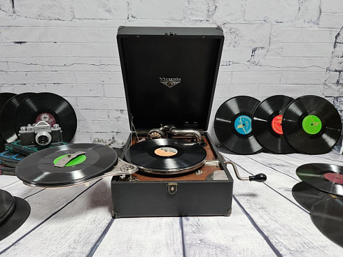 Патефон «Victrola», "Victor", USA, 1930-е годы