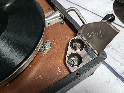 Патефон «Victrola», "Victor", USA, 1930-е годы